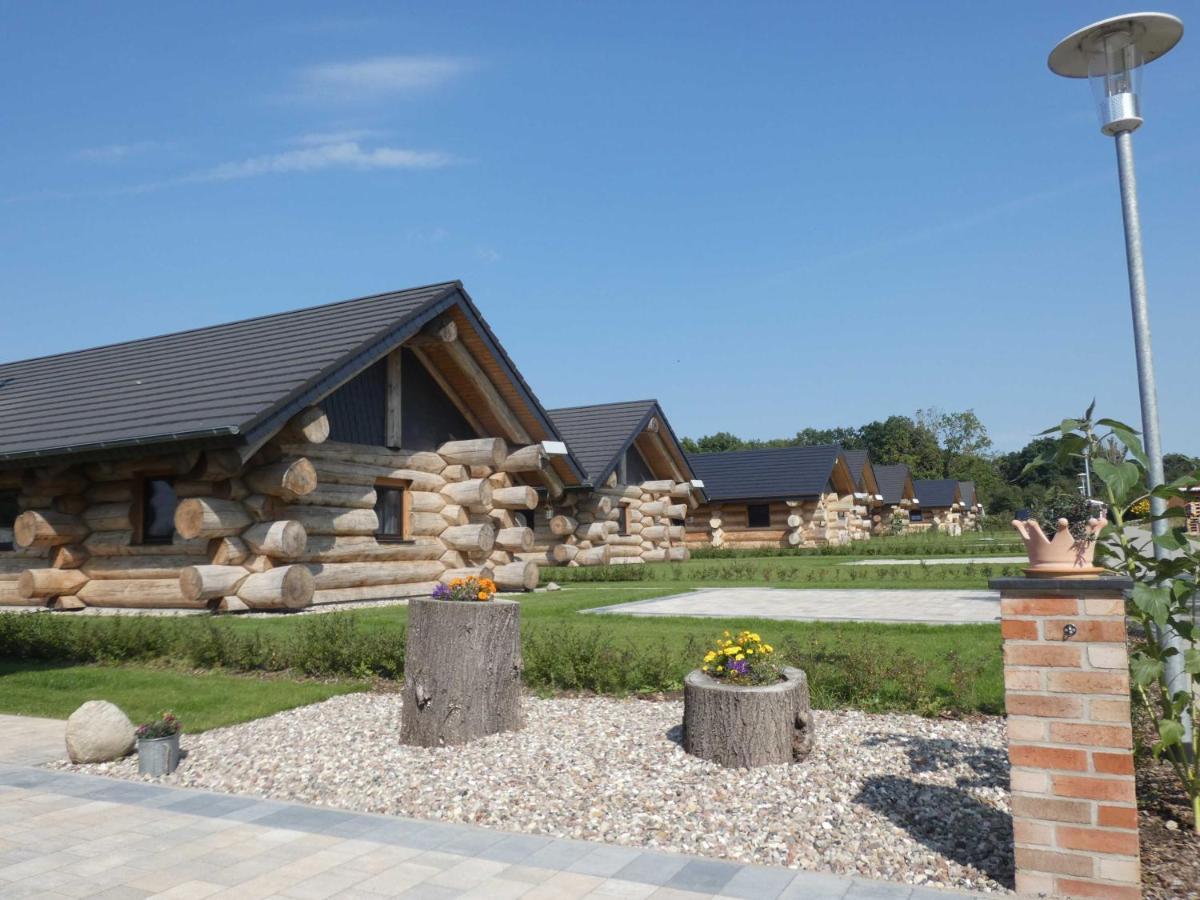 Naturstammhaus Tollensesee Groß Nemerow المظهر الخارجي الصورة