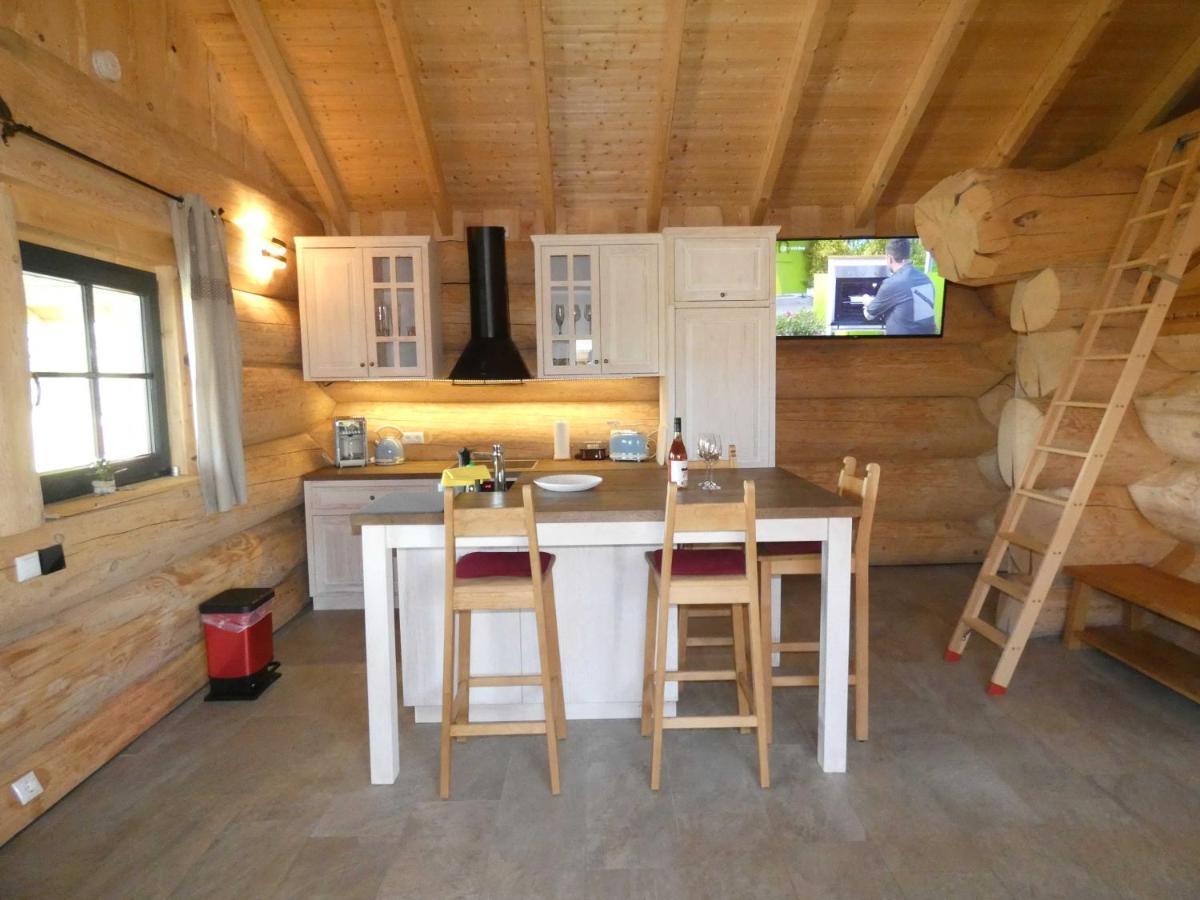 Naturstammhaus Tollensesee Groß Nemerow المظهر الخارجي الصورة
