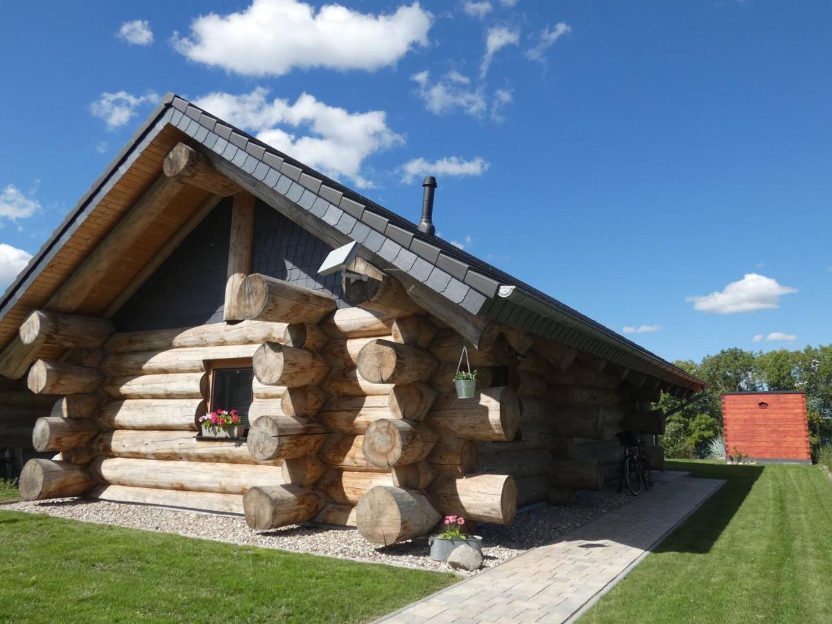 Naturstammhaus Tollensesee Groß Nemerow المظهر الخارجي الصورة